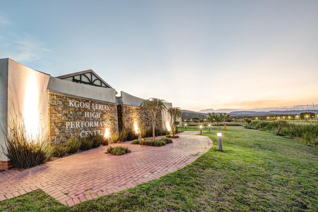 Royal Marang Hotel Phokeng Exterior photo Kgosi Letsie III High Performance Centre